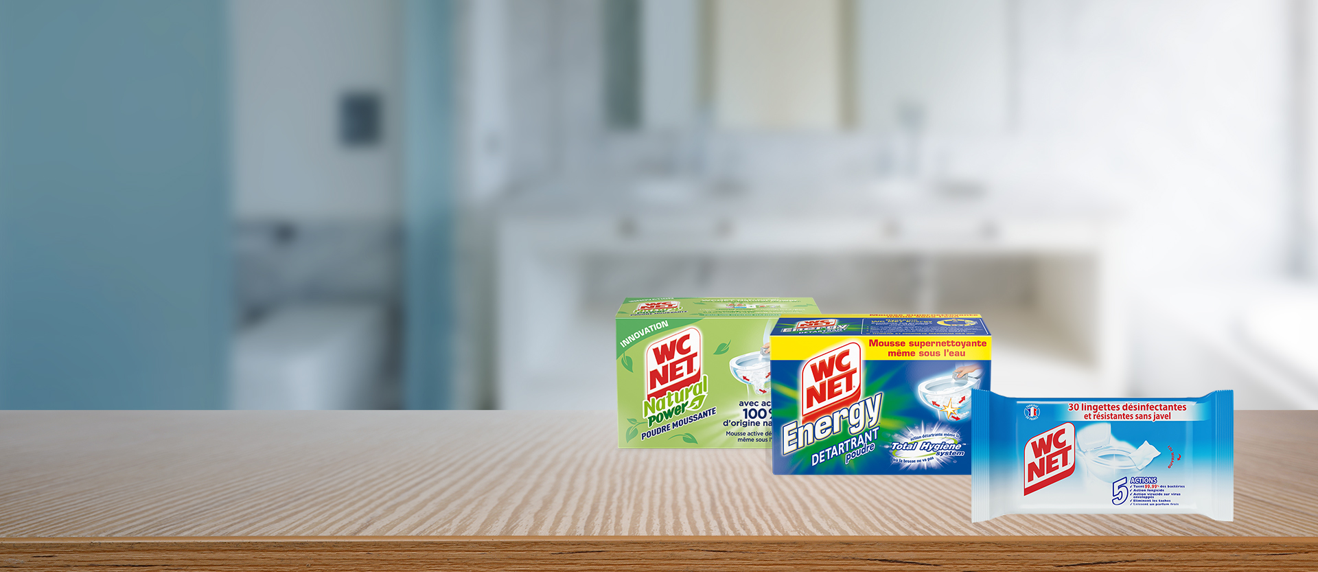 Pour un nettoyage pratique <BR> et efficace à l’intérieur <br> comme à l’extérieur <br>des WC. 